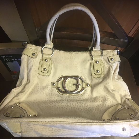 Women’s guess handbag - Picture 11 of 11